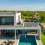 Stunning Home In Zadar With Outdoor Swimming Pool