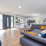 Bungalow-Vir-Zitna