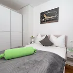 Apartman Stella Nin