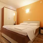 Hablando Apartments-70M From The Sea