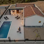 Villa Cesarica Zadarvillas