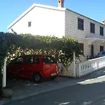 Apartments Laus