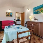 Stunning Home In Preko With Kitchen