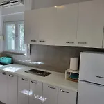 Holiday Home Katarina - Srd330 By Interhome