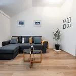 Apartments Estrella