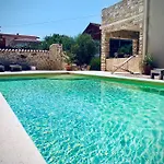Ferienwohnungen VI La Mare With Heated Pool