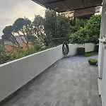 Tole Apartment