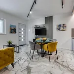 Sunset Premium Residence II & III