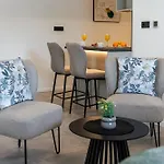 La Porta 3,Seaview Apartment In The Center