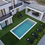 Villa Cvit Mediterana With Heated Pool