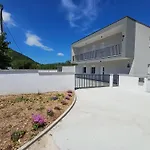 House Bartulovic -Lucia Apartment With Sea View