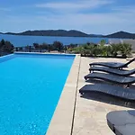 The Sea View With Pool