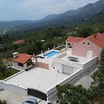 Villa Dragic
