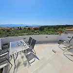 Magic Blue Sky Apartment