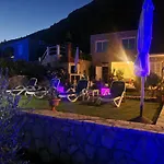 Villa Sea Oasis Ratac