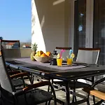 Holiday House Mia