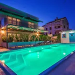 Apartments Gardelin Superior 2