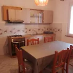 Erdgeschosswohnung Mit Terrasse Mit Meerblick, Nur Wenige Meter Von Strand Und Meer Entfernt