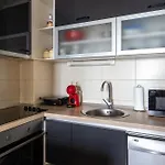 Renovated City Center Apart Roberto