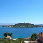 Family Friendly Apartments With A Swimming Pool Kali, Ugljan - 23026