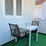 Apartments Vero Orebic 1