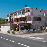Apartman Mojca Dinjiska Pag