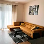 Apartment Mate