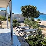 Buqez Eco Resort Beachvilla Bona Haus 16