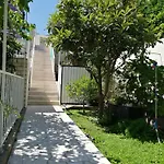 Insideout Apartment