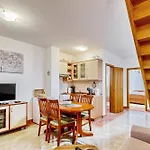 Duplex Apartment In Peaceful Area - Zadar