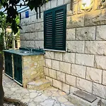 Garden Paradise Apartment