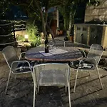 Garden Paradise Apartment
