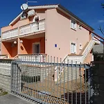 Guest House Laura
