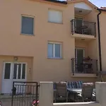 Apartments Lipovica
