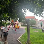 Apartmani Adi Tkon