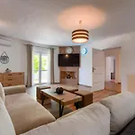 Villa Luka