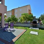 Apartments By The Sea Privlaka, Zadar - 23197