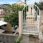 Room & Apartment Saint John