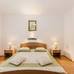 Apartments Nikaia