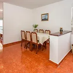 Apartments Gabrijela - Villa Komarna