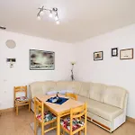 Apartments By The Sea Zuljana, Peljesac - 10233