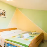 Apartments Karlo
