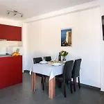 California Apartments