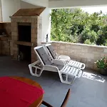 Contessa Robinson House