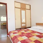 Apartments With A Parking Space Bozava, Dugi Otok - 8123