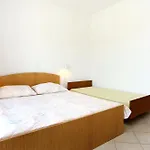 Apartments By The Sea Drace, Peljesac - 10127