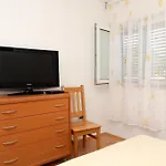 Apartments By The Sea Drace, Peljesac - 10127