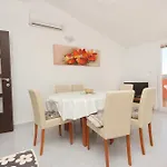 Apartments By The Sea Vlasici, Pag - 9324