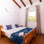Family Friendly House With A Swimming Pool Cove Triluke, Pasman - 13577