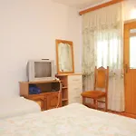 Apartments By The Sea Dinjiska, Pag - 9386